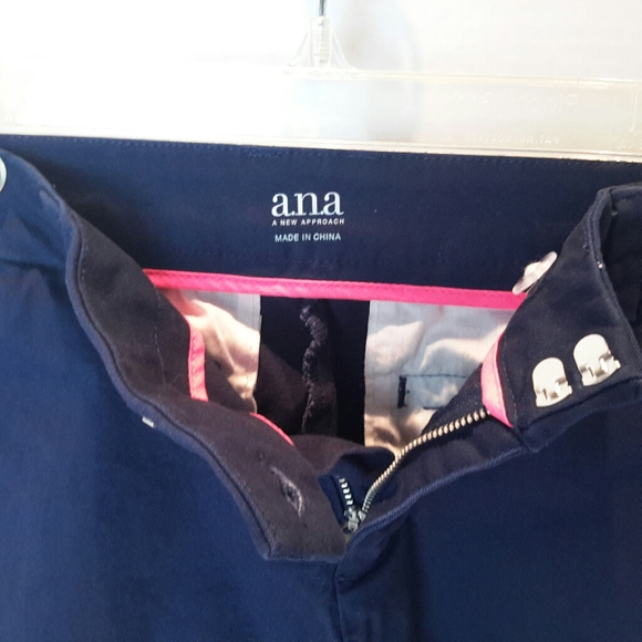 British Khaki Bundle  Navy, Pink Shorts  Size 4- n - Picture 10 of 11